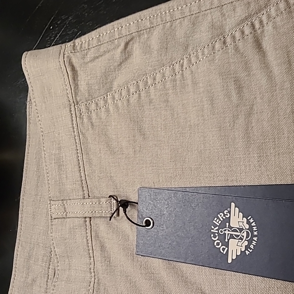 Dockers Smart360Flex light gray khakis - Picture 13 of 15